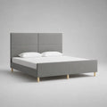 Letto matrimoniale imbottito in poliestere grigio con testiera a pannelli, 168 x 215 x 110 cm, per materasso 160 x 200 cm
